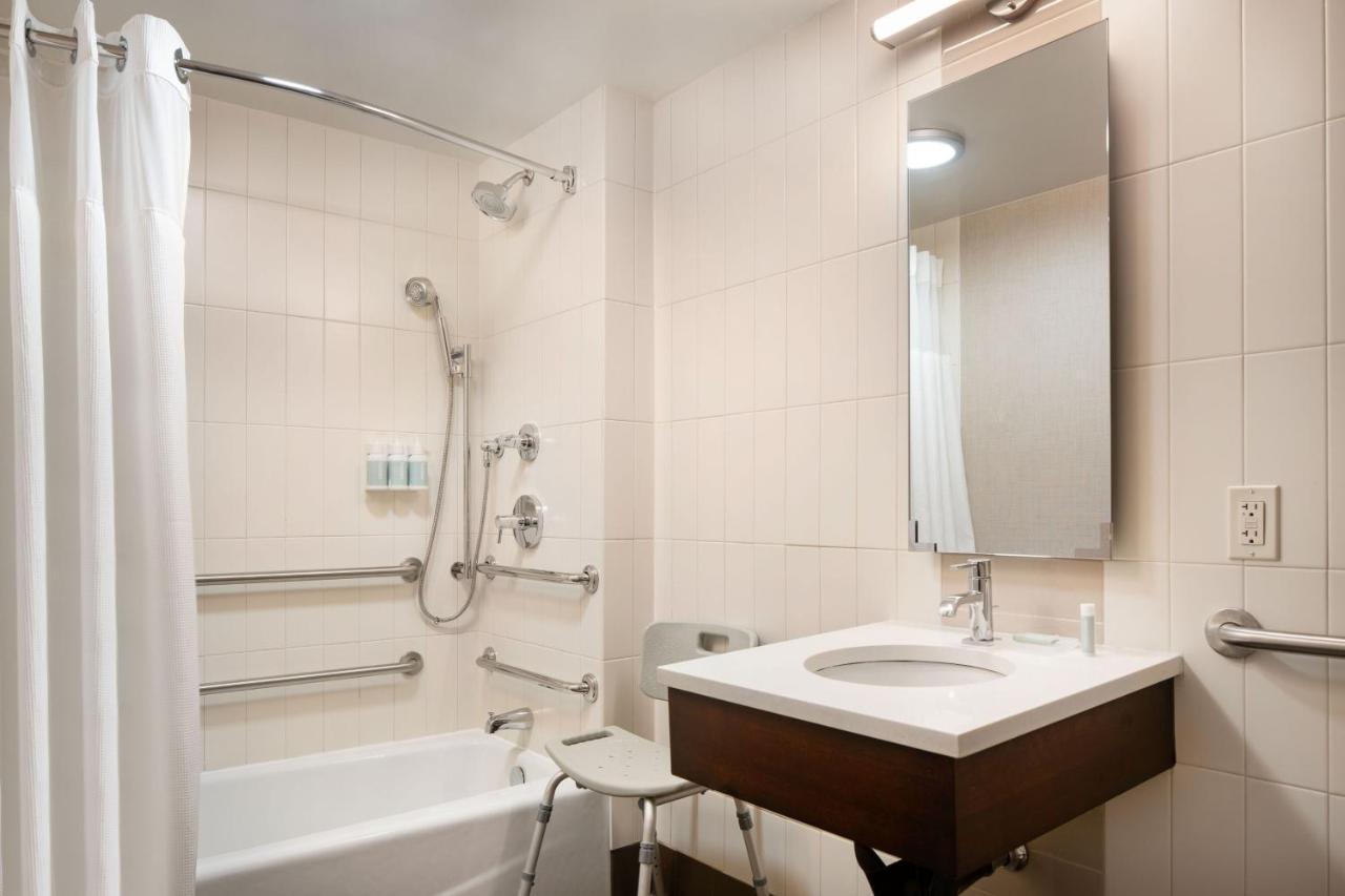 By Marriott Manhattan/ Midtown Eastside 4* Nova Iorque